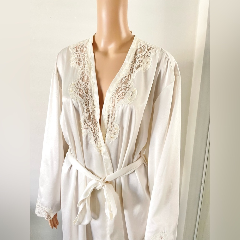 VTG Victorias Secret‎ Silky Sequin Lace Robe Satin Ivory Gold Label Bridal Y2K - Picture 3 of 11